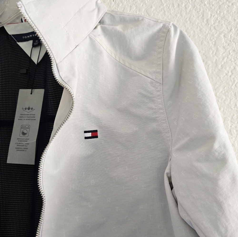 Tommy Hilfiger Hooded Water Resistant Jacket Size M Medium Light Gray - Picture 2 of 9